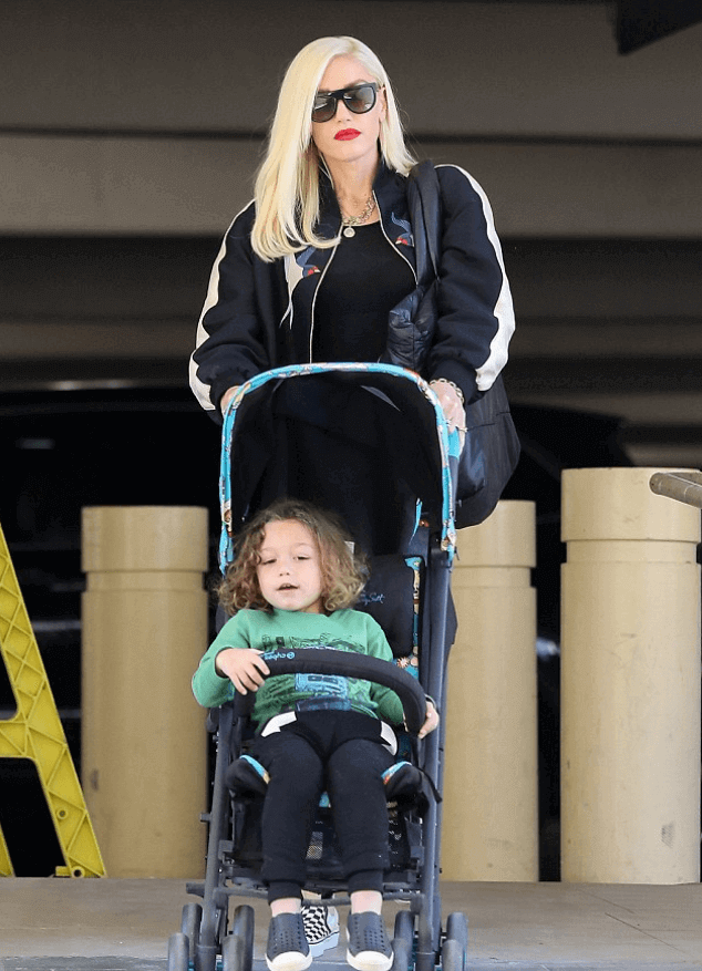 Apollo Bowie-Flynn Rossdale With Mother